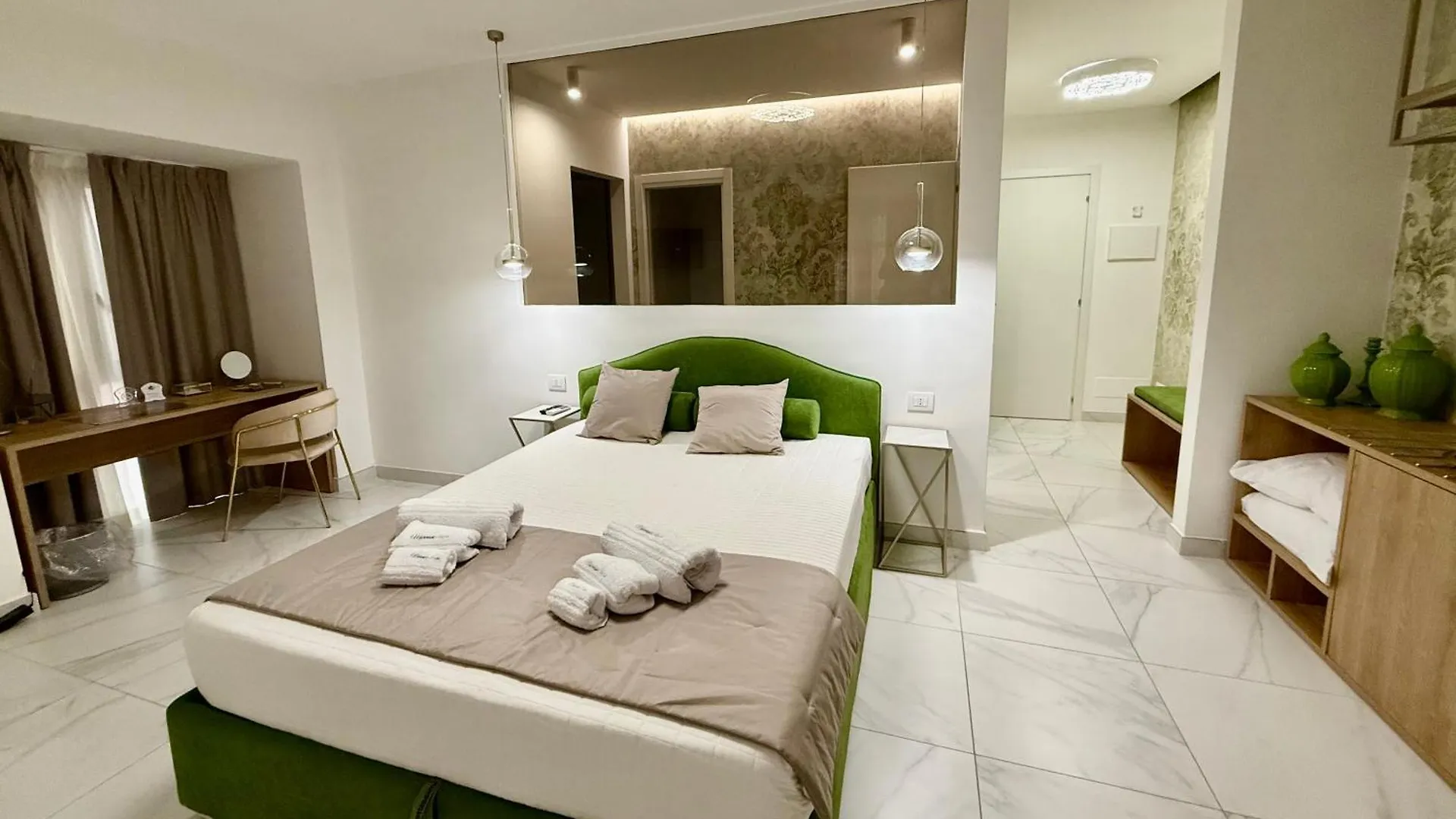 פורטו אמפדוקלה Albanese Luxury Rooms