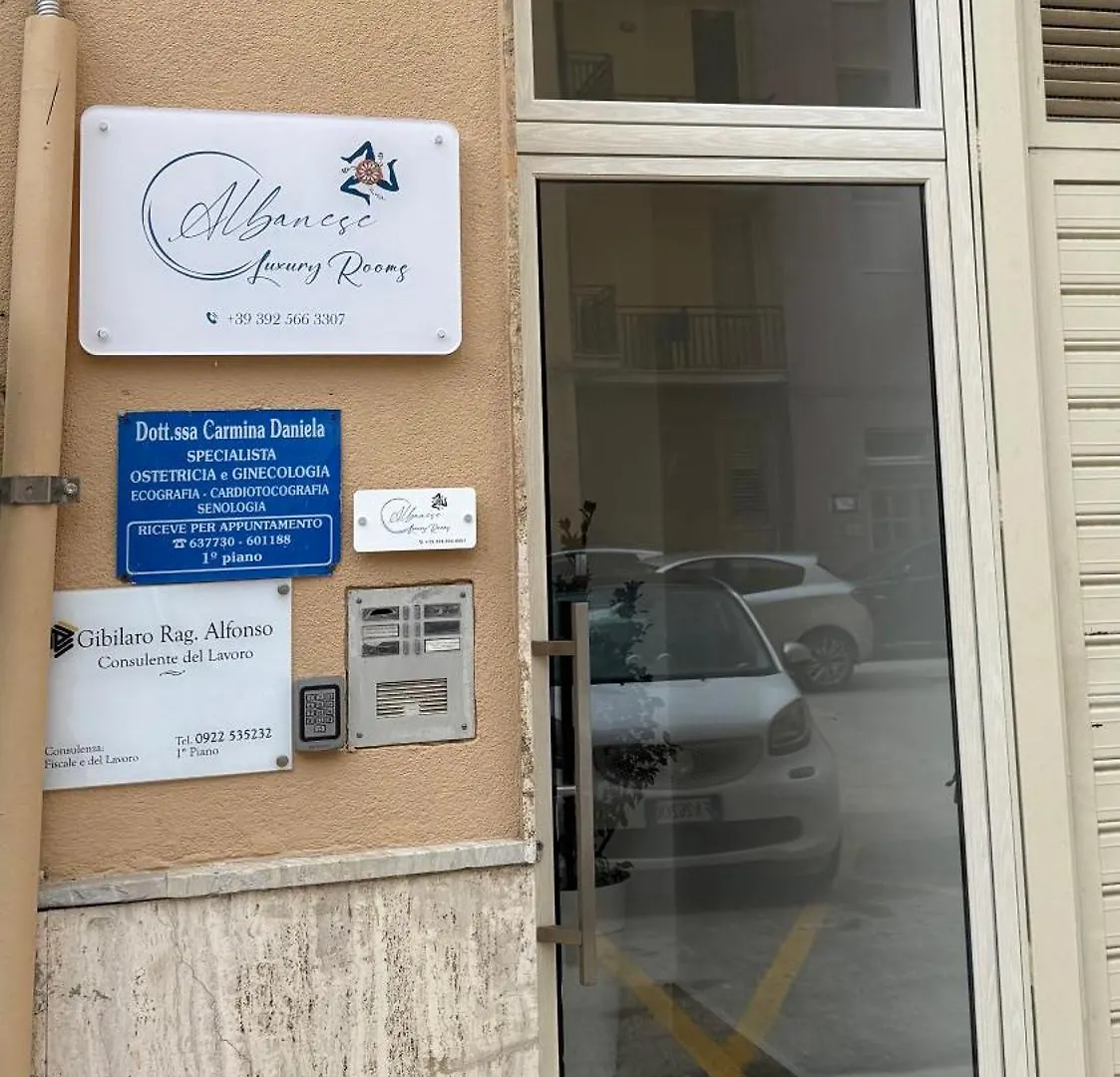 Guest house Albanese Luxury Rooms Porto Empedocle