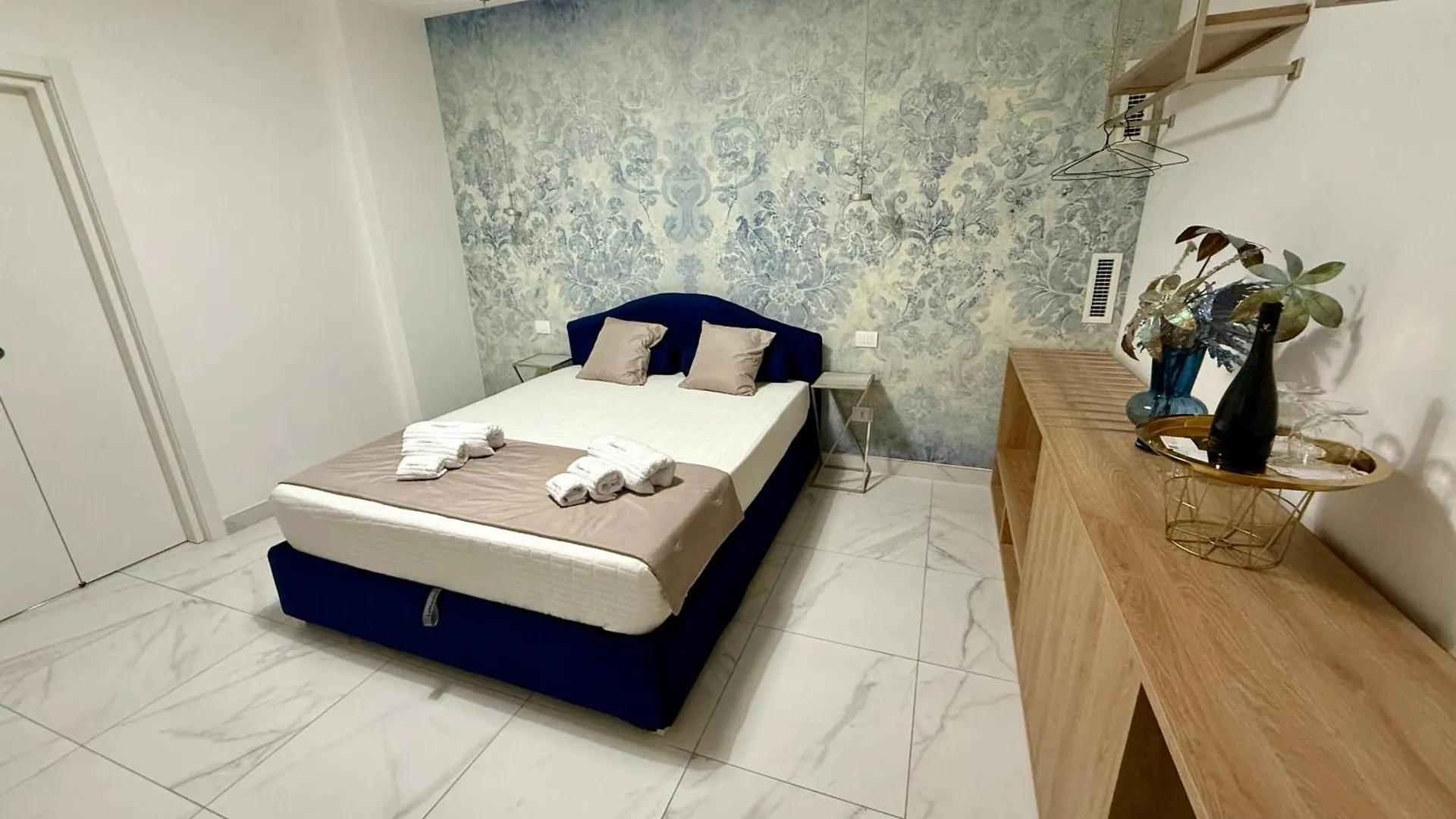 Albanese Luxury Rooms Porto Empedocle 0*,